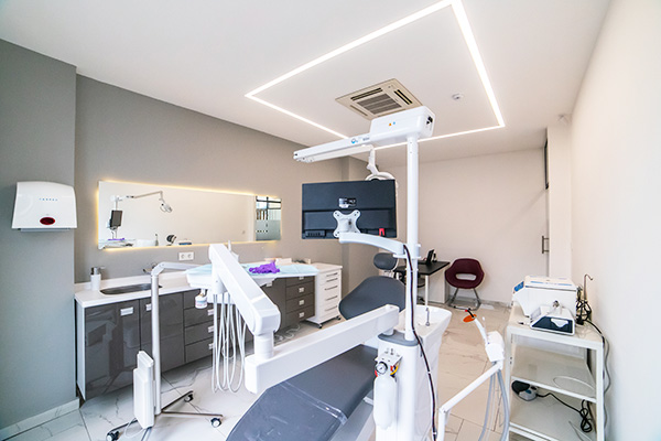 Focus Dental Clinic İmplant